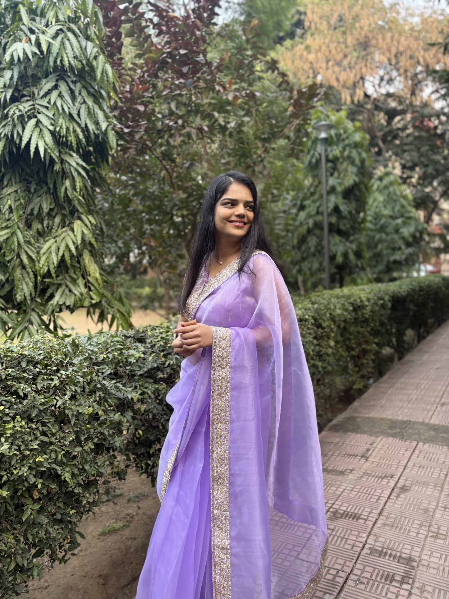 Kainaat Ready-to-wear Saree with Blouse