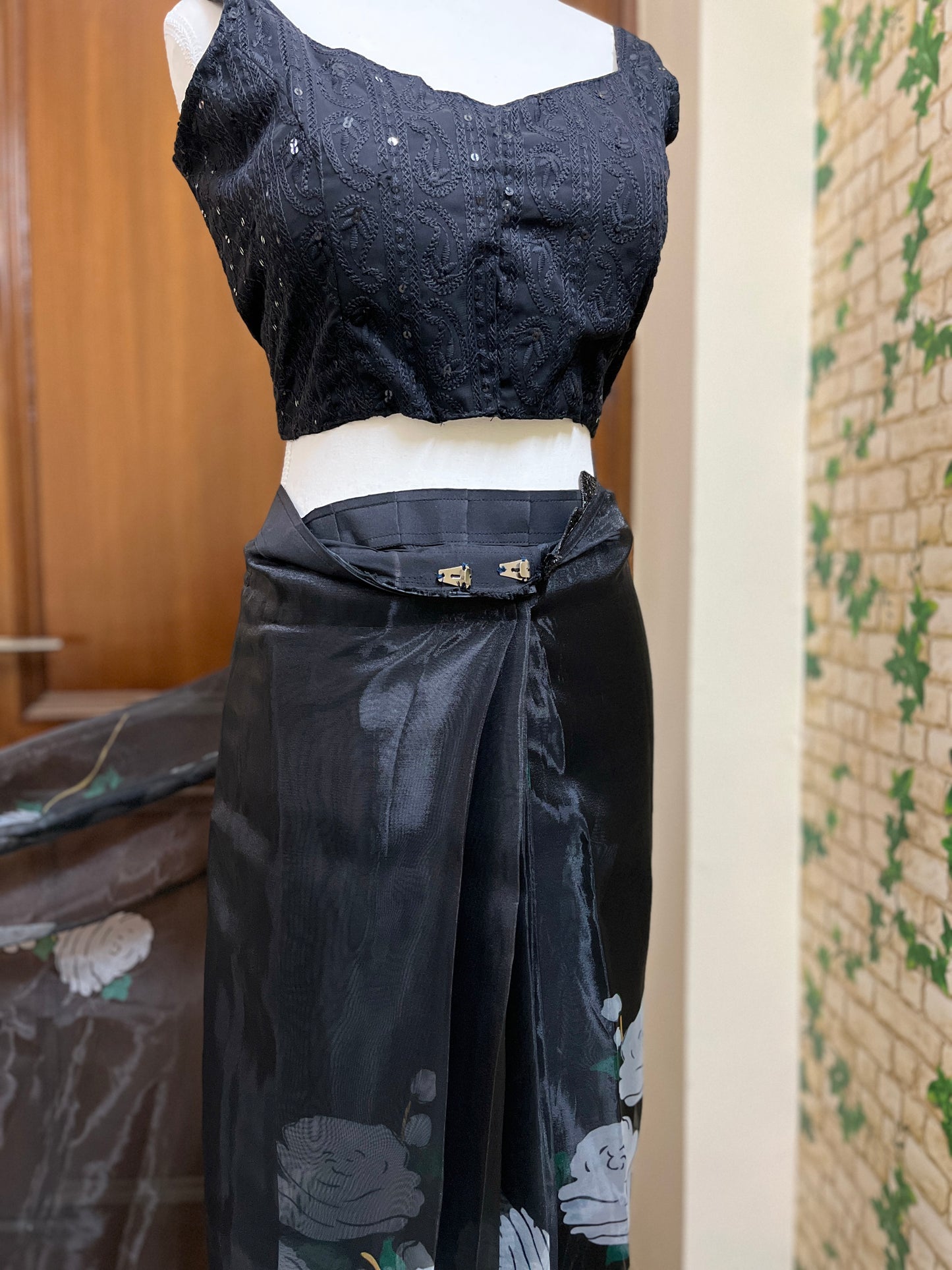 Raat-ki-Raani Ready-to-wear Saree with Blouse