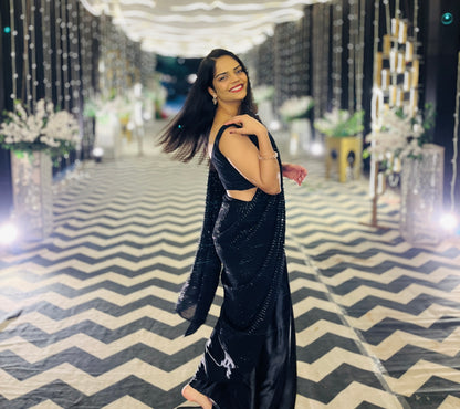 Taarini Ready-to-wear Saree with Blouse
