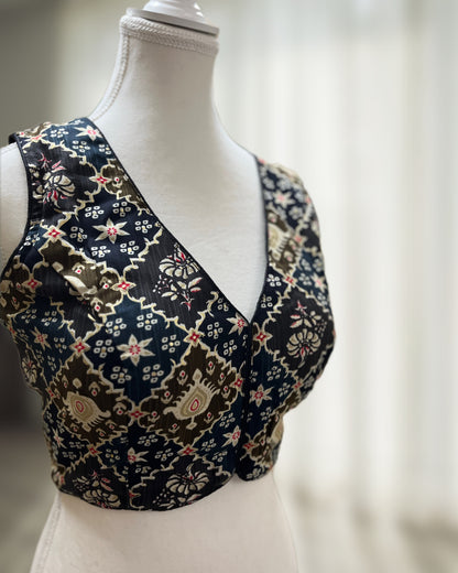 Neel-Kamal Ready-to-wear Saree with Blouse
