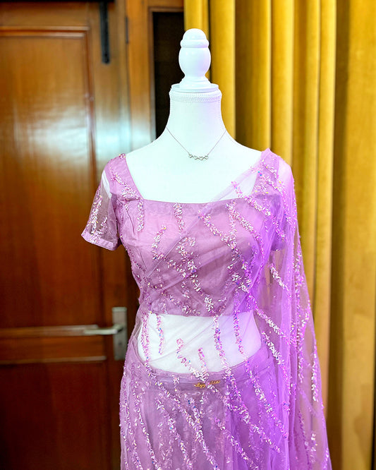 Gulabīnumā Ready-to-wear Saree with Blouse