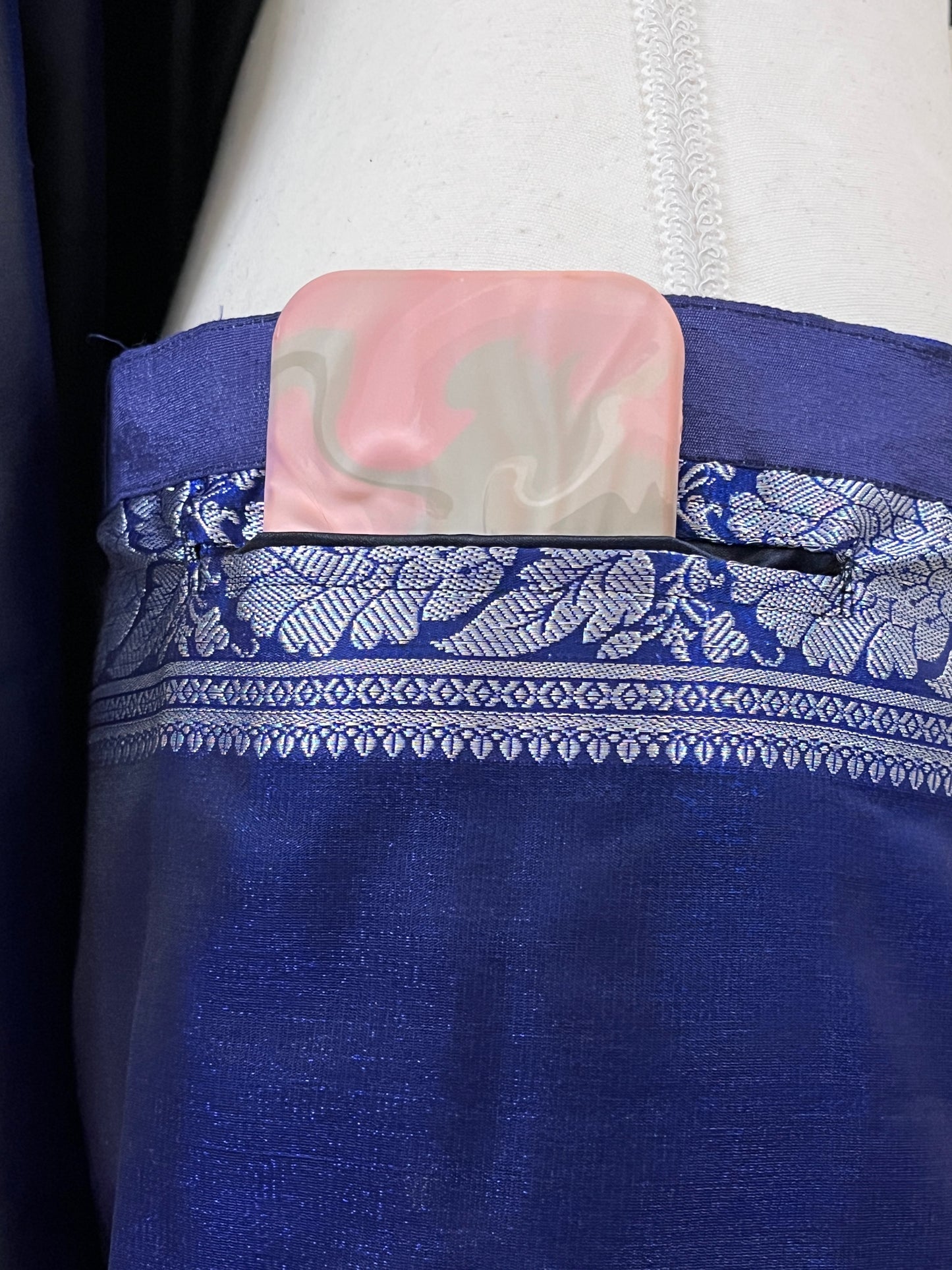 Kaashvi Ready-to-wear Saree with Blouse